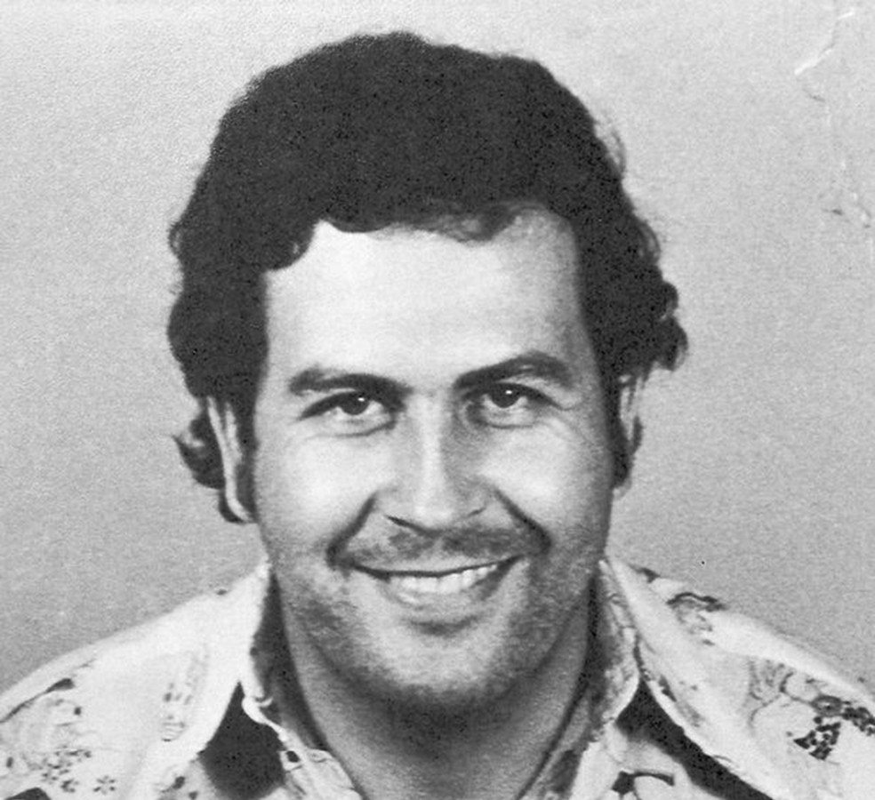 Pablo Escobar foi responsável por milhares de assassinatos, e acumulou fortuna bilionária — Foto: Registro Nacional da Colômbia/Polícia Nacional Colombiana