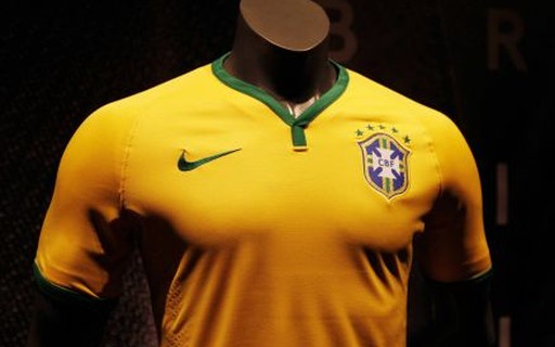 CBF e Nike apresentam camisa do Brasil para a Copa do Mundo de 2014 - Época  Negócios