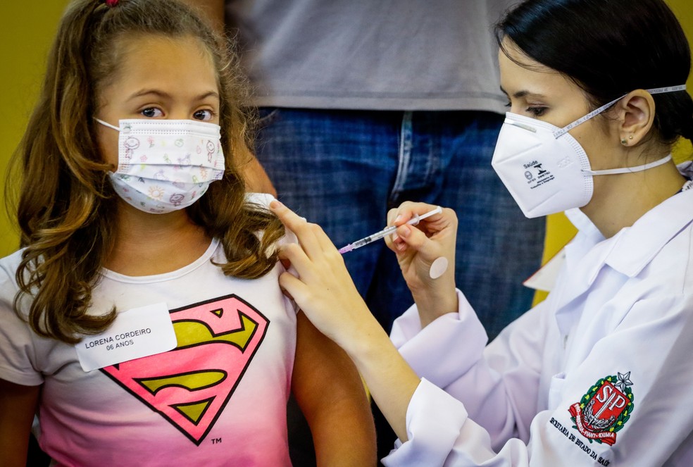 Governo de SP iniciou nesta sexta-feira (14) a vacinação de crianças contra a Covid — Foto: Aloisio Mauricio/Fotoarena/Estadão Conteúdo