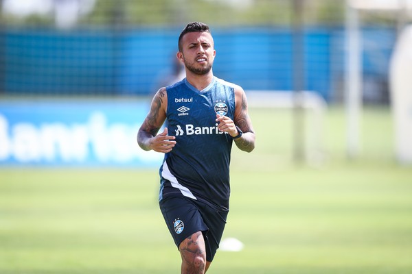 Escalação do Grêmio: após folga, grupo se reapresenta e deve ter time titular contra o Bahia