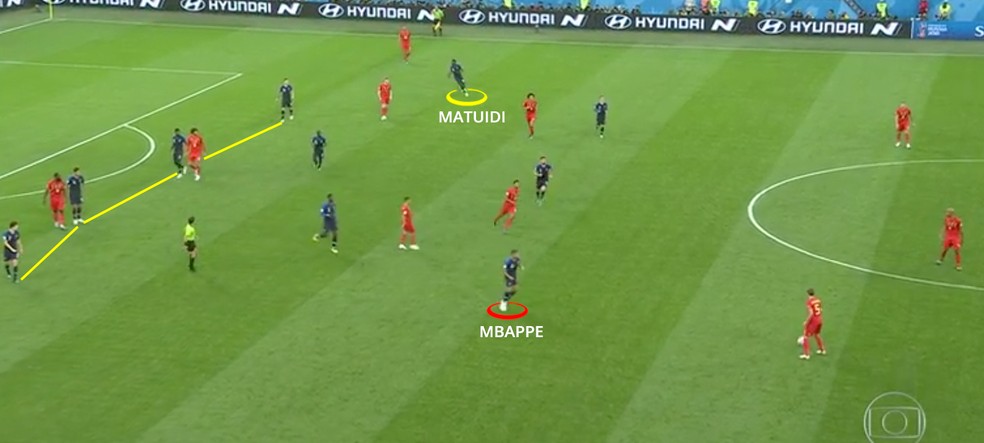 FranÃ§a equilibra o jogo (Foto: Leonardo Miranda)
