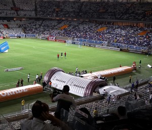 Cruzeiro vai pedir à Conmebol para liberar faixas e bandeiras da torcida