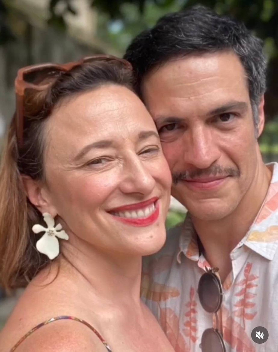 Mateus Solano celebra 15 anos de casamento com Paula Braun
