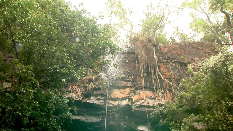 Cachoeira dos Macacos, em Altinópolis, SP (Foto: Reprodução/EPTV)