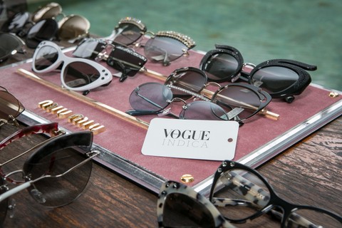 Vogue Indica óculos de Luxottica