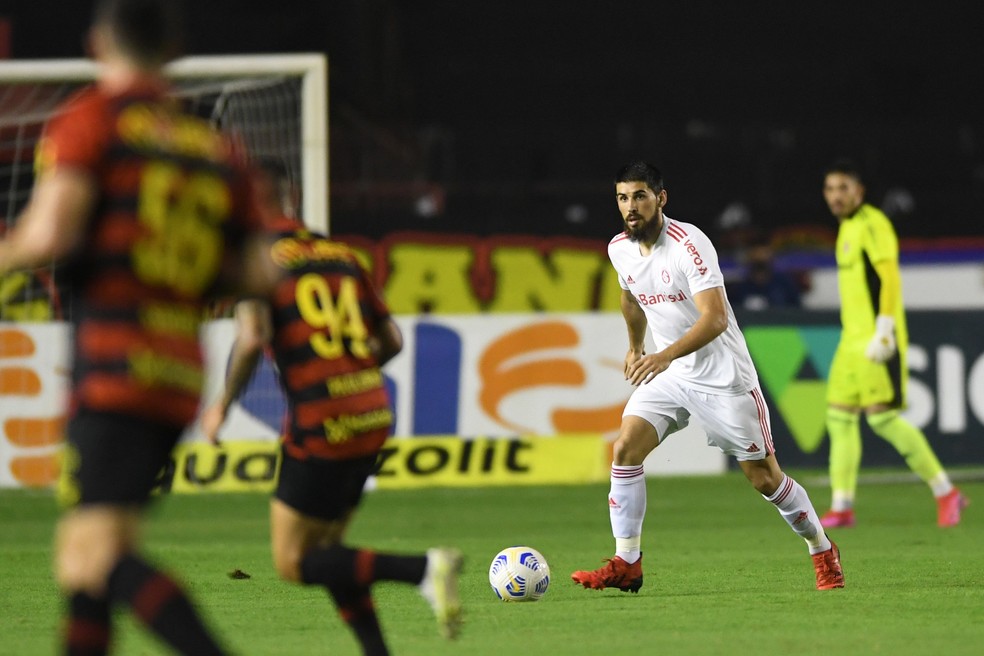 Bruno Méndez manteve nível de solidez no sistema defensivo — Foto: Ricardo Duarte/Divulgação, Inter