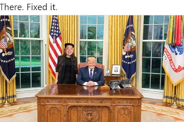 Um meme fazendo piada do encontro da socialite Kim Kardashian com o presidente norte-americano Donald Trump (Foto: Twitter)