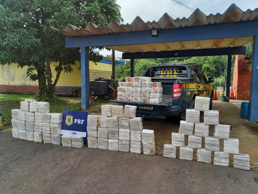 Essa é considerada a maior apreensão de cocaína realizada pela PRF em Rondônia — Foto: PRF/Reprodução