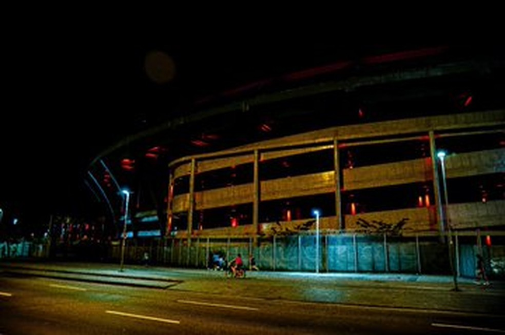 Flamengo divulga imagens do Maracanã todo avermelhado um dia antes da semifinal — Foto: Marcelo Cortes/Flamengo