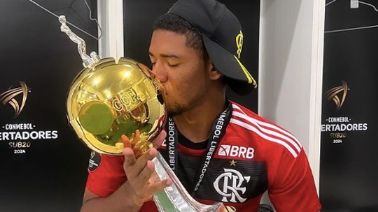 Sobrevivente no Ninho e campeão da Libertadores sub-20: conheça Rayan Lucas, do Flamengo