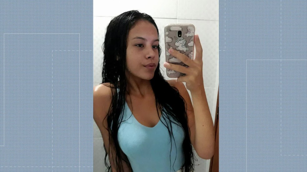 Stéfani Rocha, de 15 anos, foi morta em Duque de Caxias, na Baixada Fluminense, com a prima e a irmã — Foto: Reprodução/ TV Globo