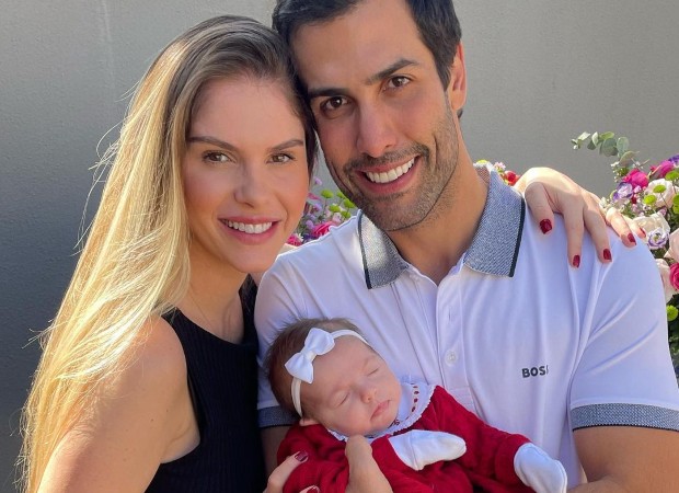 Bárbara Evans comemora primeiro aniversário ao lado da filha Realizei meu sonho Quem QUEM