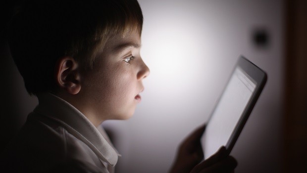 Criança utilizando iPad (Foto: Christopher Furlong/Getty Images)