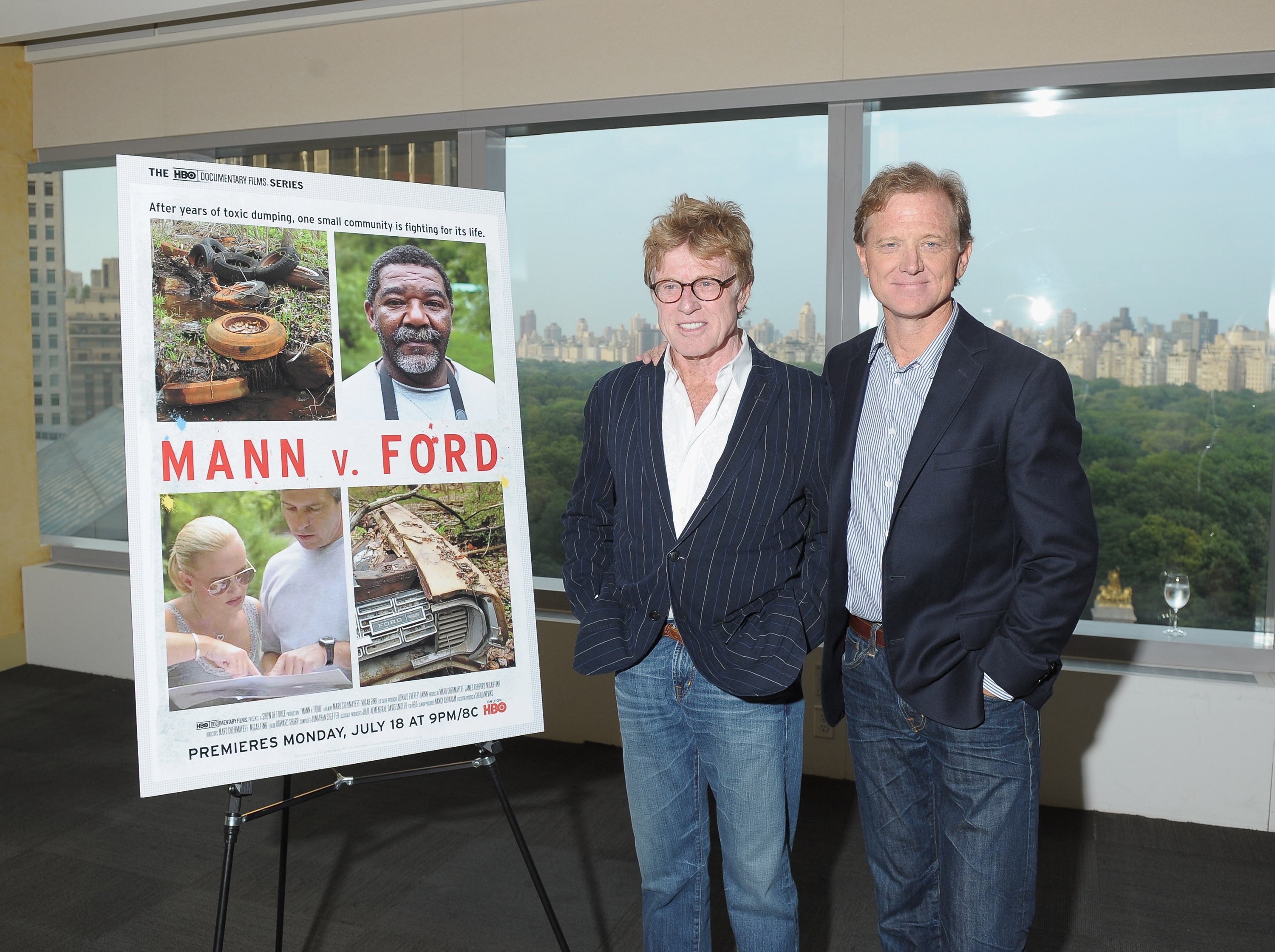 NEW YORK, NY - JULY 11:  Robert Redford (L) and son, producer Jamie Redford attend the Mann V. Ford screening at Time Warner Center Screening Room on July 11, 2011 in New York City.  (Photo by Michael Loccisano/Getty Images for HBO) (Foto: Getty Images for HBO)