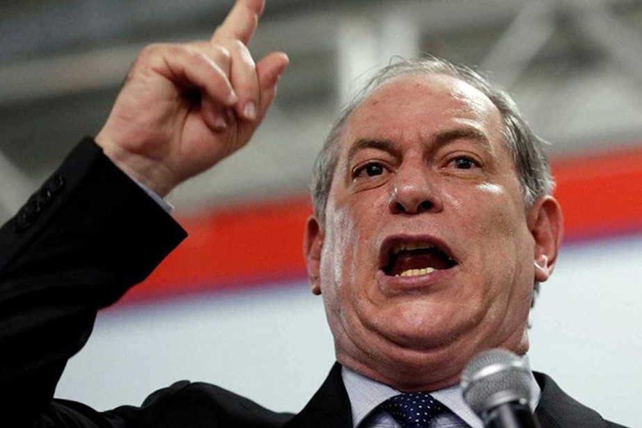 Pressionado a renunciar à candidatura, Ciro Gomes agora chama Lula de 'fascistoide'