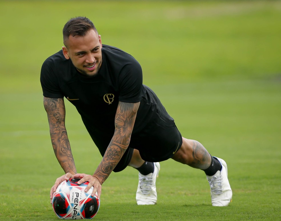 Maycon em treino do Corinthians — Foto: Rodrigo Coca/Ag. Corinthians
