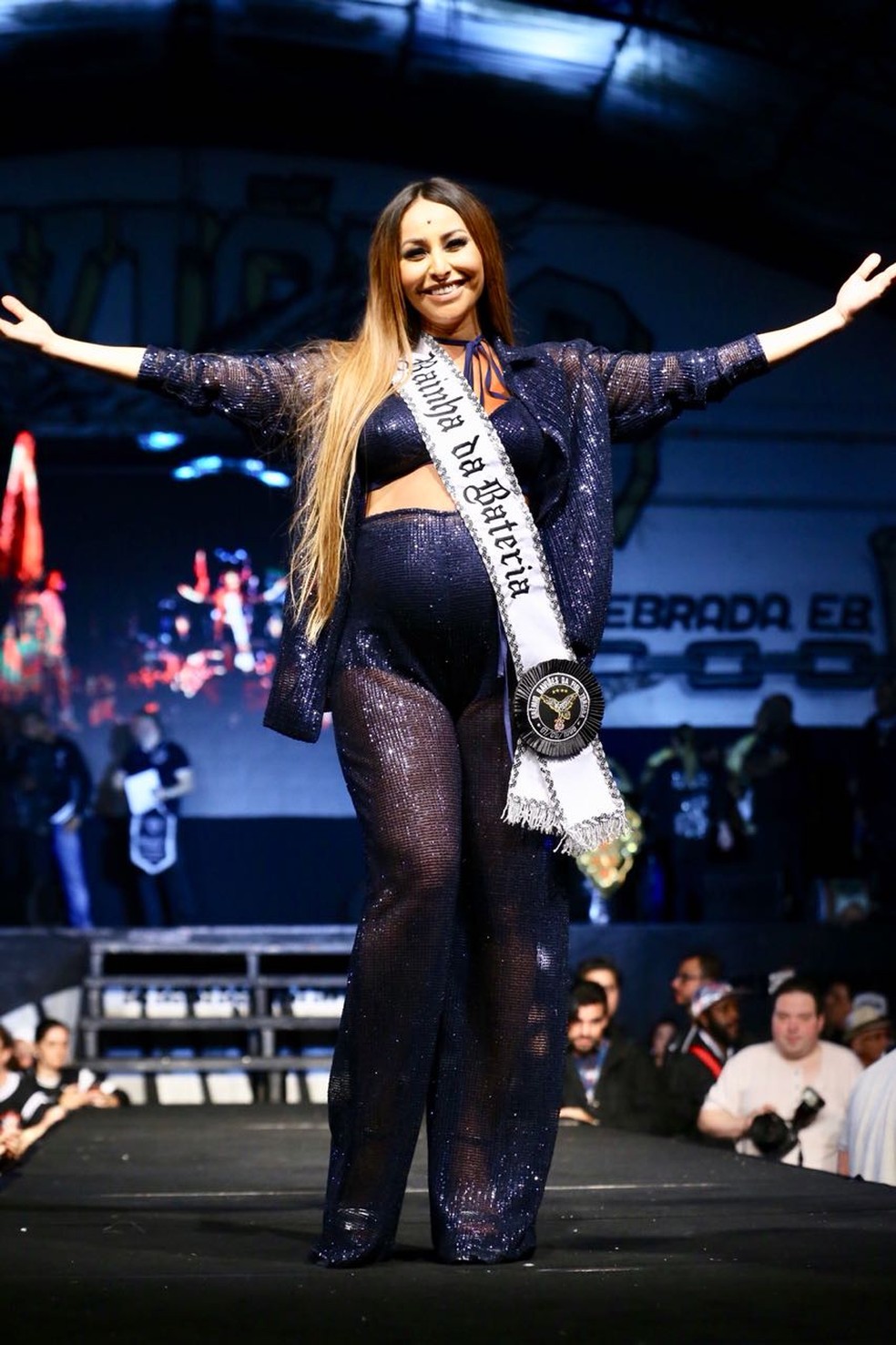 Sabrina Sato foi coroada como rainha de bateria da Gaviões da Fiel em setembro de 2018 quando estava grávida de sete meses — Foto: Divulgação
