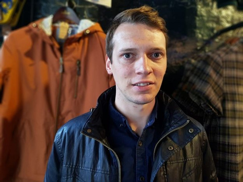 "NÃ³s passamos por muita dor. Mas nÃ£o ficamos parados. NÃ³s ficamos mais fortes", diz Paul, mais de uma dÃ©cada apÃ³s o tsunami â Foto: Renata Moura/BBC News Brasil