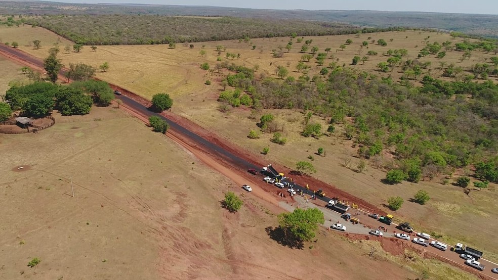  Obras de pavimentação asfáltica da MS-223, entre os municípios de Figueirão e Costa Rica, facilitará exportação de gado. — Foto: Prefeitura de Figueirão/Divulgação