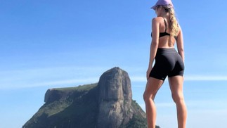 Isabella Santoni na trilha da Pedra Bonita, no Rio de Janeiro — Foto: Instagram
