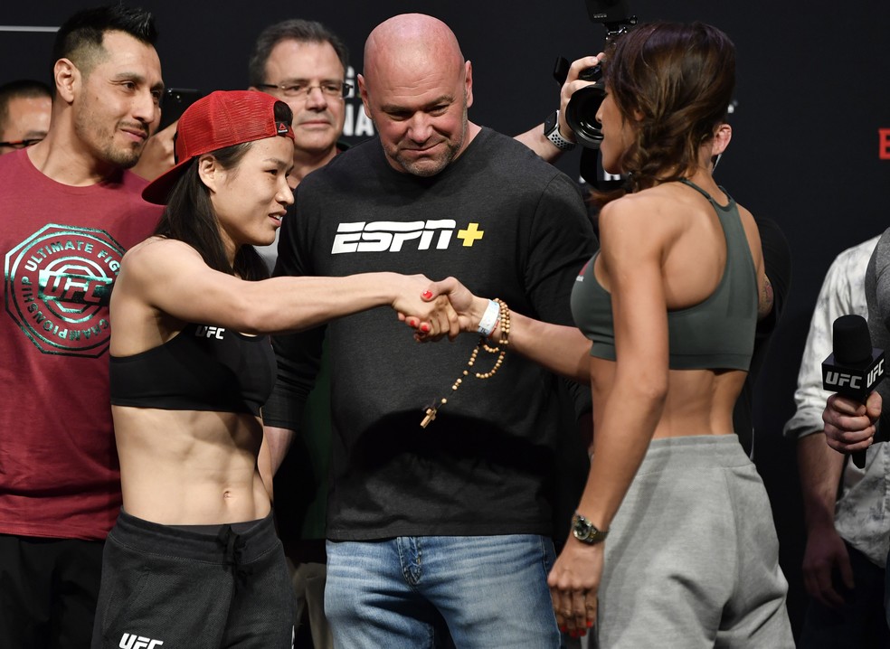 Weili Zhang x Joanna Jedrzejczyk — Foto: Jeff Bottari/Getty Images