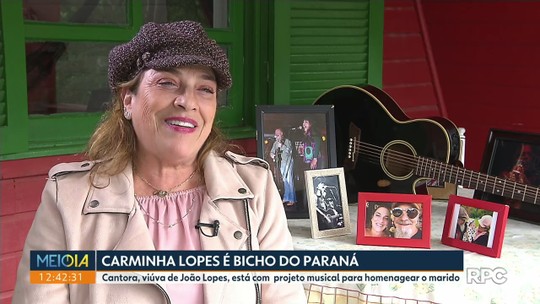 Carminha Lopes é companheira de música e de vida de João Lopes, o Bicho do Paraná