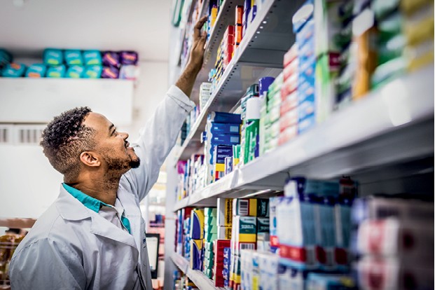 Redes de farmácias da Febrafar começam a extrair resultados da inteligência artificial (Foto: Getty Images)
