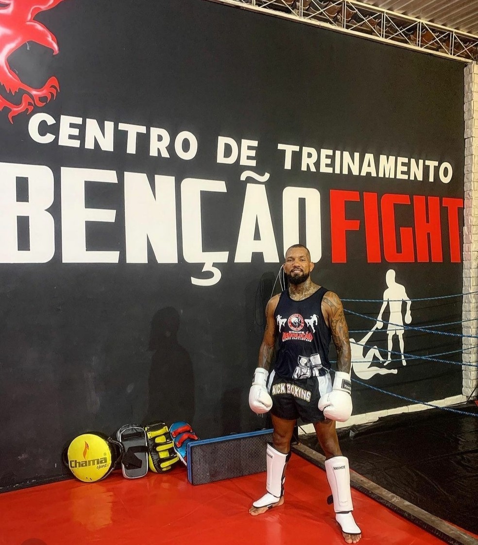 Professor de boxe é morto a tiros enquanto dava aula na própria academia, em Camaçari — Foto: Reprodução/Redes Sociais