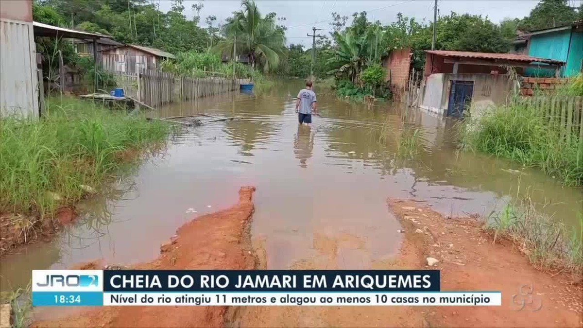 Cheia de rio segue inundando casas em Ariquemes, RO | Rondônia | G1