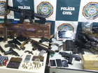 Drogas e armas são apreendidas em imóvel em Visconde de Mauá, RJ