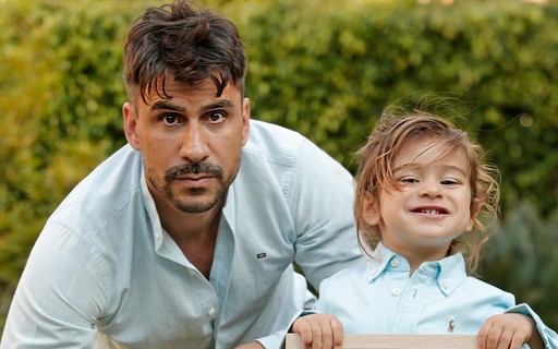 Julio Rocha revela que filhos ocupam toda sua agenda: