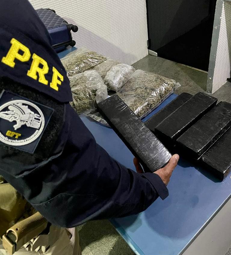 PRF apreende cerca de 9 quilos de drogas na BR-101, em Casimiro de Abreu