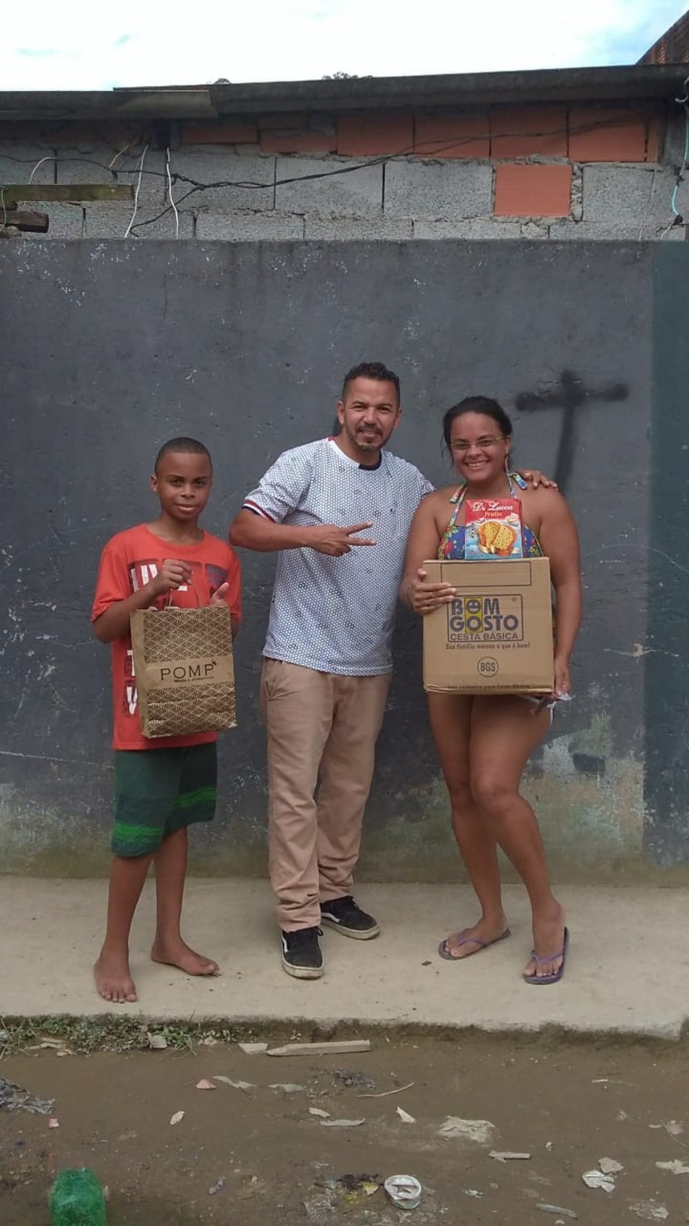 Mauro foi uma das pessoas que ajudou a família em Guarujá, SP — Foto: Arquivo pessoal
