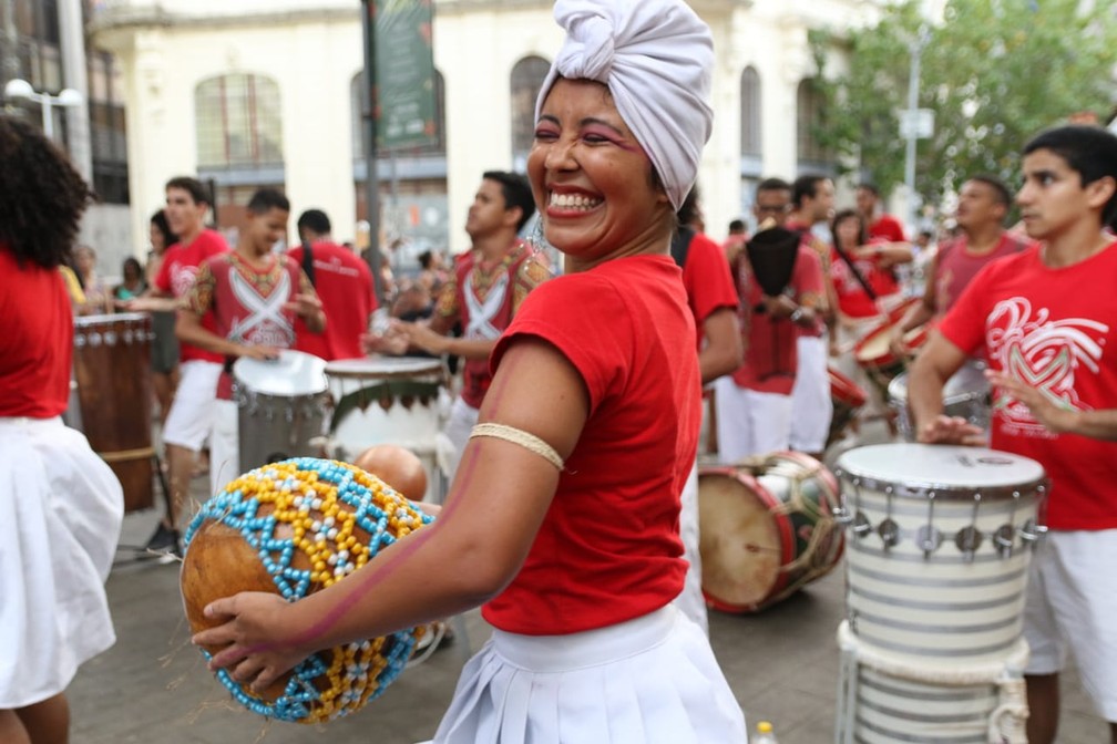 Alegria tomou conta dos desfiles durante o Arrastão do Frevo, neste domingo (5), no Bairro do Recife — Foto: Marlon Costa/Pernambuco Press