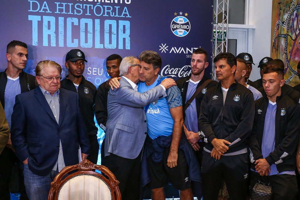 Renato foi ao lançamento do livro (Foto: Lucas Uebel/Divulgação Grêmio)