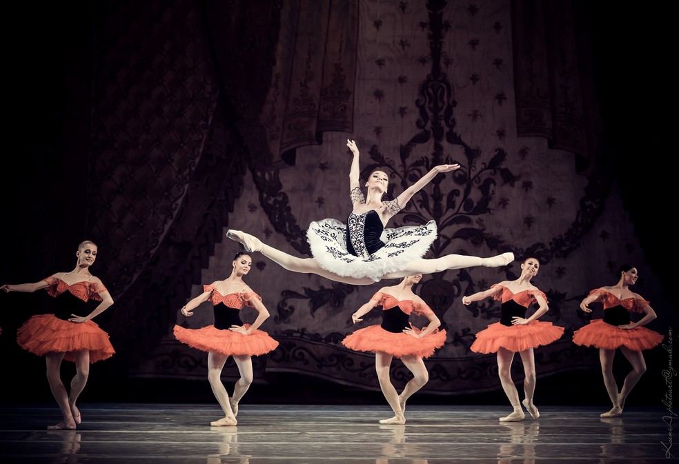 Companhia apresentará duas obras de seu repertório clássico no formato suíte (Foto: Divulgação )