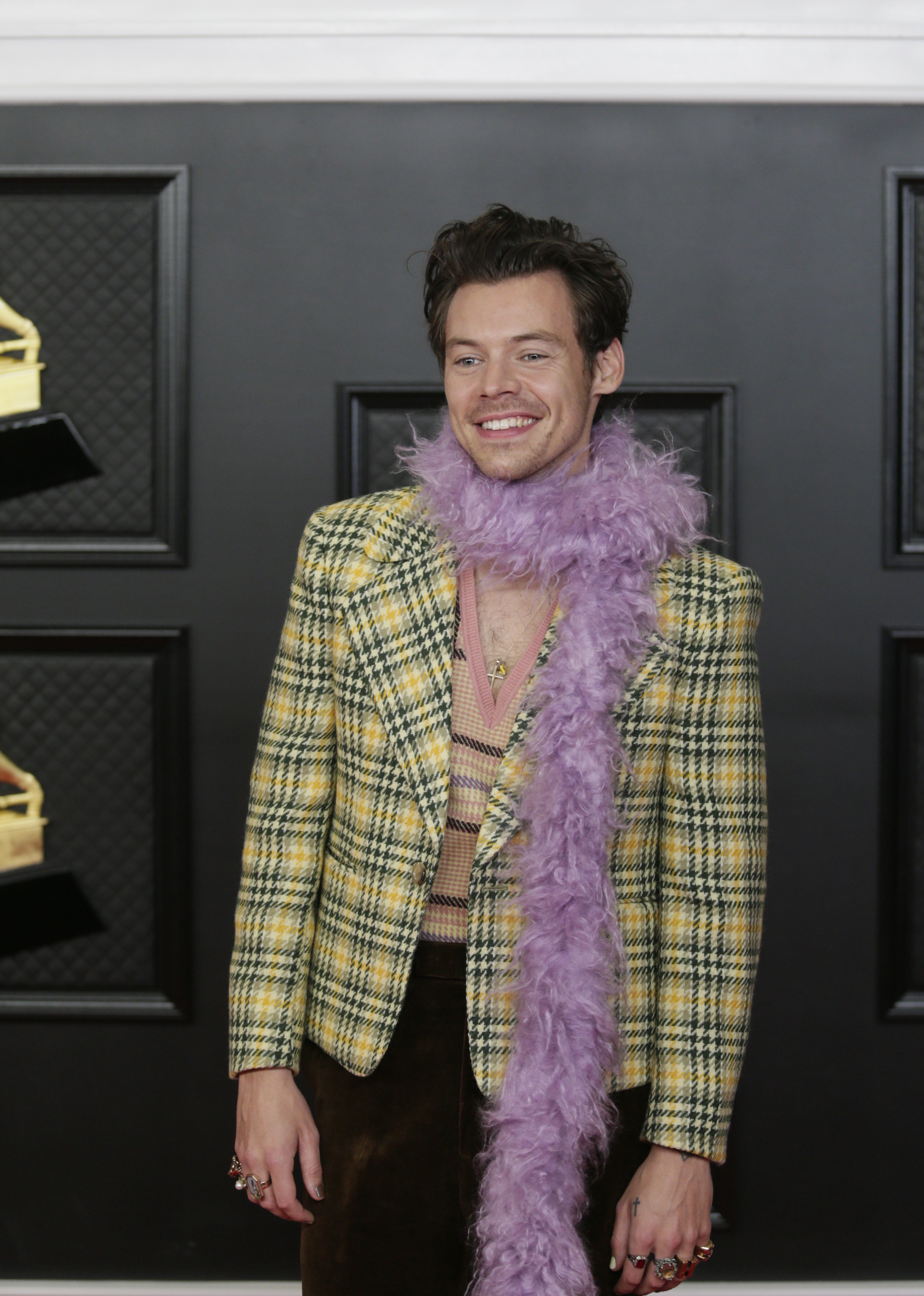 LOS ANGELES - MARCH 14: Harry Styles at THE 63rd ANNUAL GRAMMY® AWARDS, broadcast live from the STAPLES Center in Los Angeles, Sunday, March 14, 2021 (8:00-11:30 PM, live ET/5:00-8:30 PM, live PT) on the CBS Television Network and Paramount+. (Photo by Fr (Foto: CBS via Getty Images)