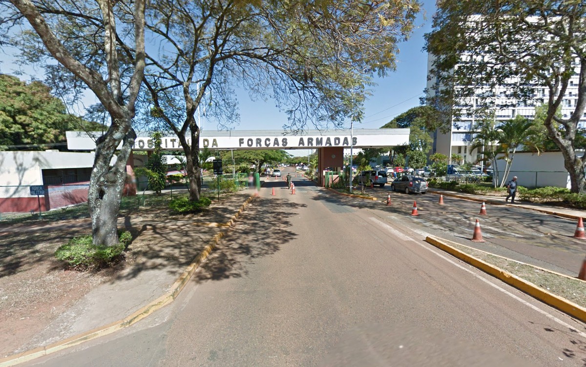 Justiça obriga hospital onde comitiva de Bolsonaro fez testes de coronavírus a fornecer lista de infectados