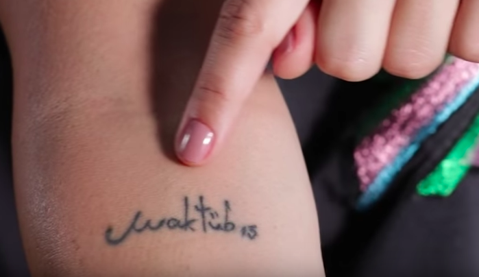 Tatuagens de Giovanna Ewbank (Foto: Reprodução/Youtube)