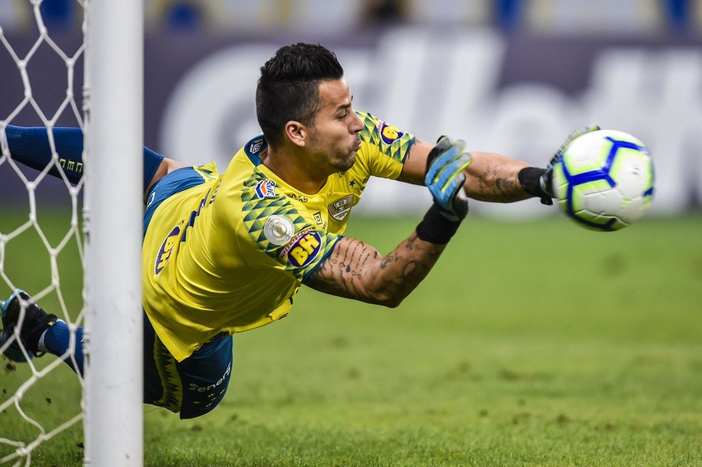 Fábio é bom nos pênaltis — Foto: Twitter/Mineirão