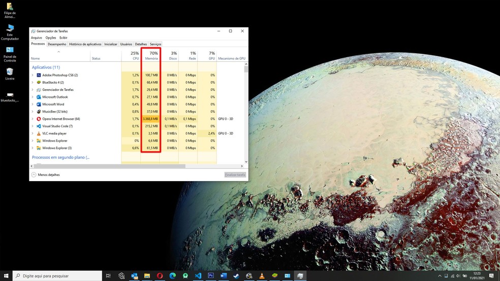 Use o "Gerenciador de Tarefas" para descobrir e finalizar apps usam mais RAM — Foto: Reprodução/Filipe Garrett