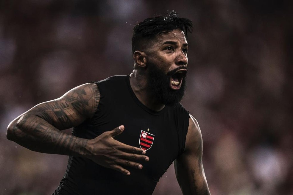 Rodinei comemora o pênalti decisivo do Flamengo contra o Corinthians — Foto: Pedro Martins/Foto FC