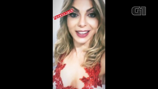 Com shortinho e decotão, Sheila Mello curte carnaval de Salvador em camarote