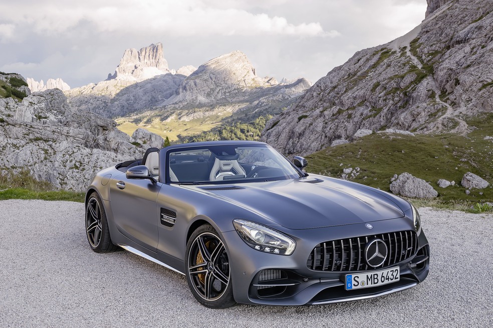 Mercedes-AMG GT C Roadster custa R$ 1.064.900 no Brasil (Foto: Divulgação)