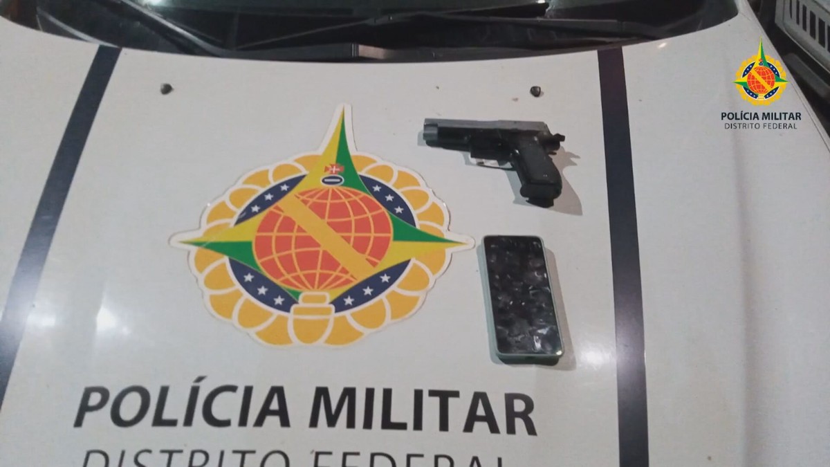 Homem é salvo de sequestro após se jogar de carro em movimento durante ...