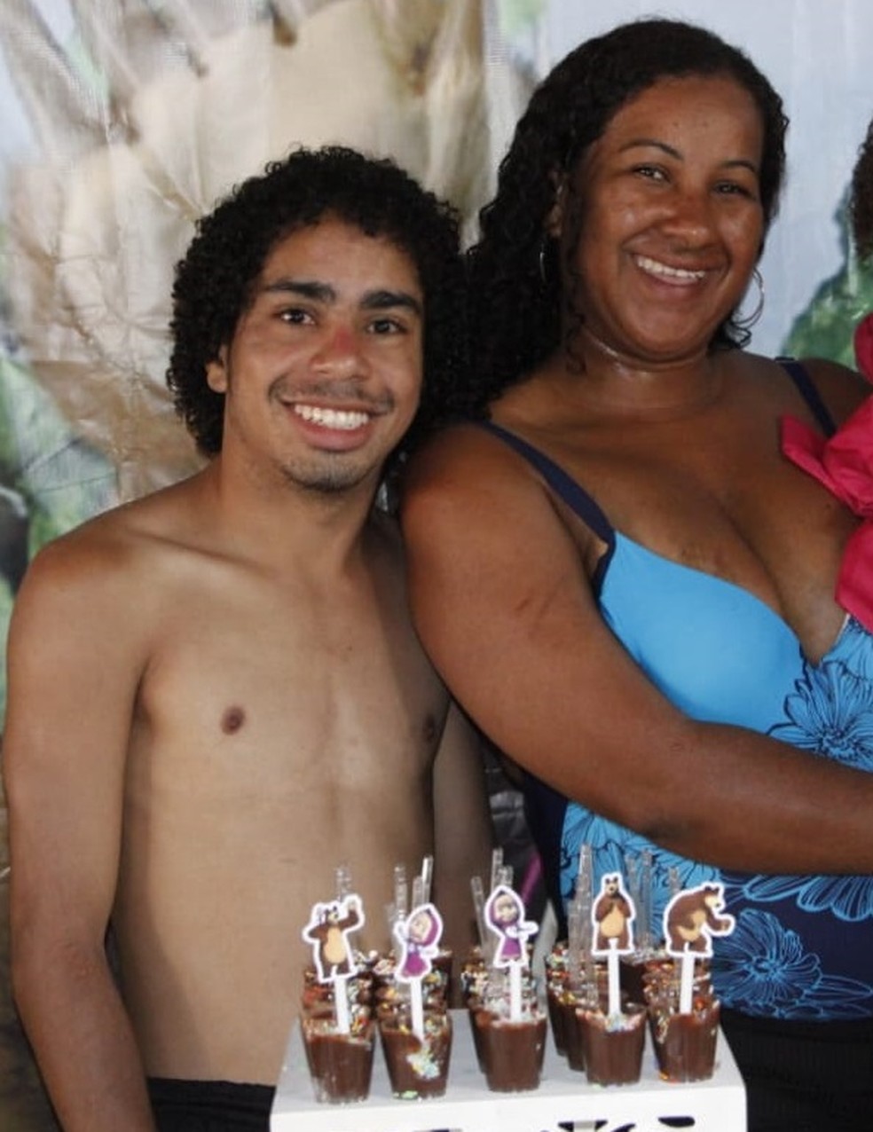 Ver&ocirc;nica e Marcos em uma festa de fam&iacute;lia em Franco da Rocha (SP) &mdash; Foto: Arquivo Pessoal