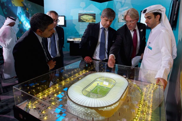 Copa no Qatar parece distante, mas gera polêmica atrás de polêmica (Foto: Getty Images)