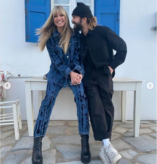 Heidi Klum e Tom Kaulitz em foto na Grécia (Foto: Instagram)