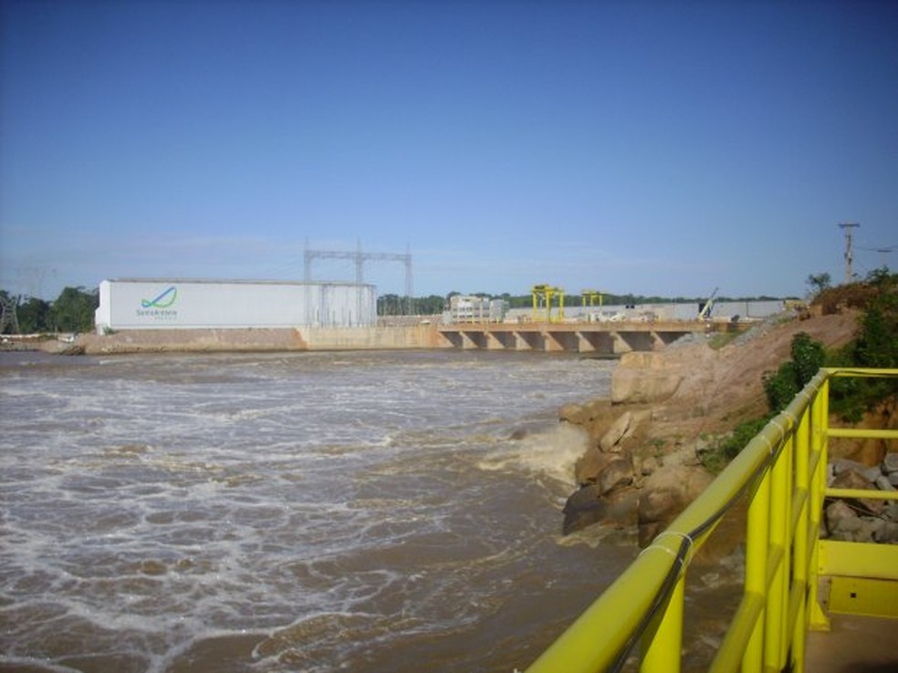 Usina Santo Antônio chegou a baixa de 800 megawatts. — Foto: Marcela Ximenes/G1/Arquivo