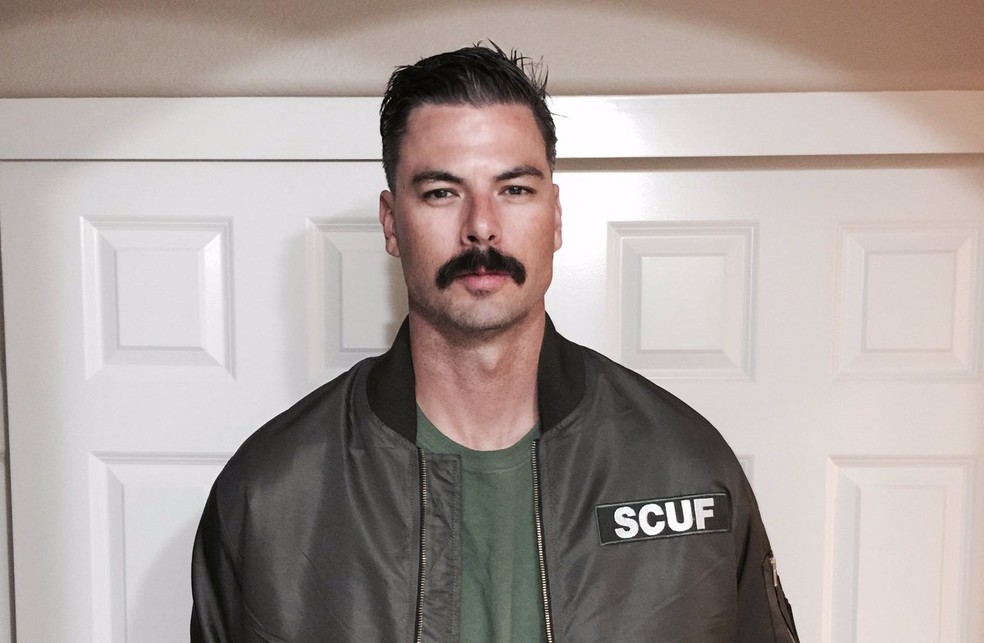 Guy "Dr DisRespect" Beahm já trabalhou para Sledgehammer, estúdio de Call of Duty — Foto: Reprodução/Twitter GuyBeahm